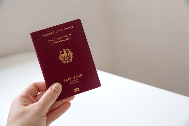 Grüne fragen nach Herausforderungen durch Reform des Staatsangehörigkeitsgesetzes