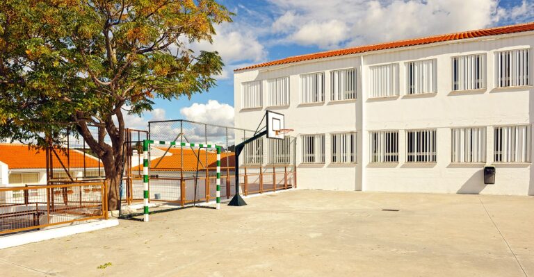 Mehr Förderung von Sport und Bewegung durch allgemeine Öffnungen der Sportflächen von Karlsruher Schulen