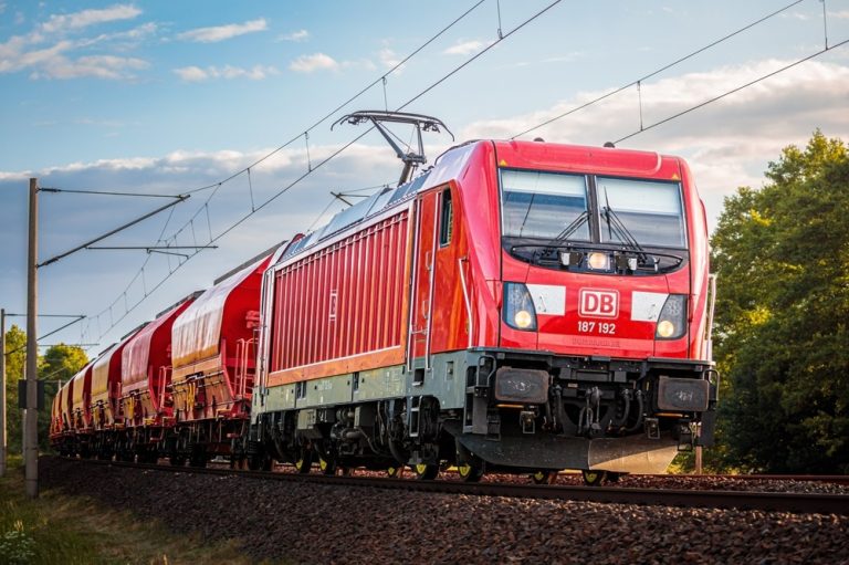 Vorzugsvariante R4 der Neubau-/Ausbaustrecke Mannheim – Karlsruhe